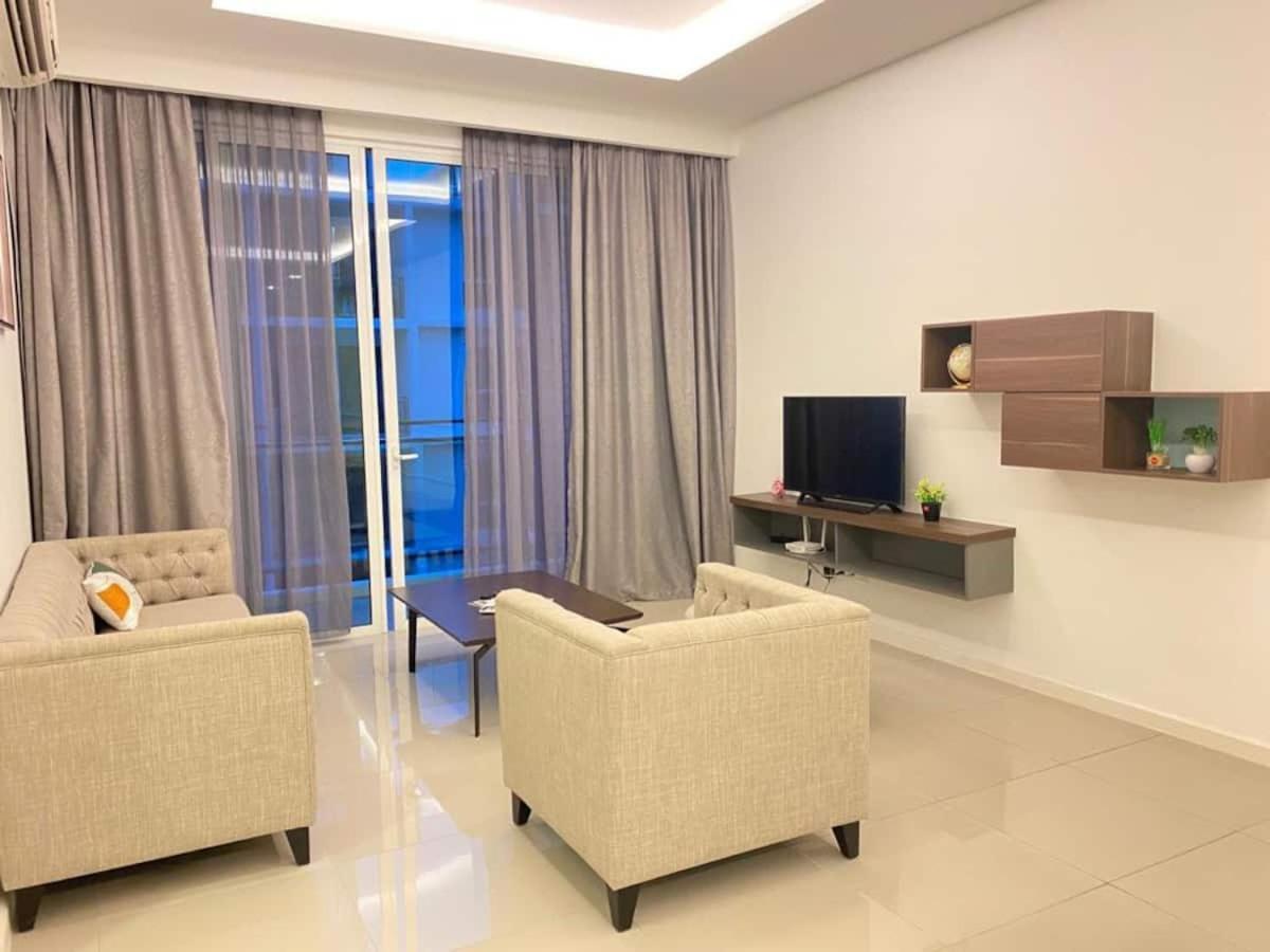 ‫THE SHORE RESIDENCE APARTMENT MELAKA CENTRE MALACCA‬